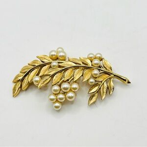 Crown Trifari Vintage Gold Tone Metal Textured Leaf Brooch with Faux Pearls